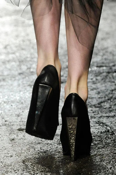 Look 80